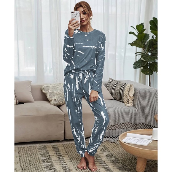 Cool Grey Marble Print Long-Sleeve Tee & Joggers - Picture 4 of 4